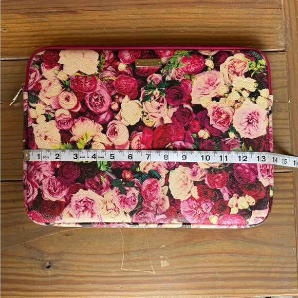 KATE SPADE Pink Floral Rose Print 13" Laptop Padded Zipper Sleeve Case Pre-owned - Picture 10 of 14